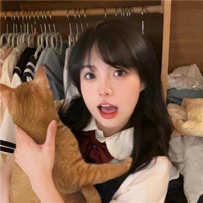 追梦的黎族女娃娃